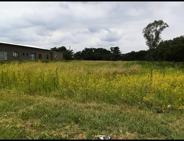 1,021M² VACANT LAND FOR SALE IN KOOKRUS